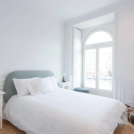 Boulevard Bedrooms Гостьовий будинок *