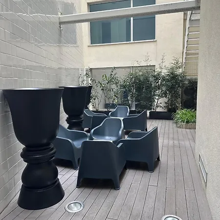 Boulevard Bedrooms Гостьовий будинок