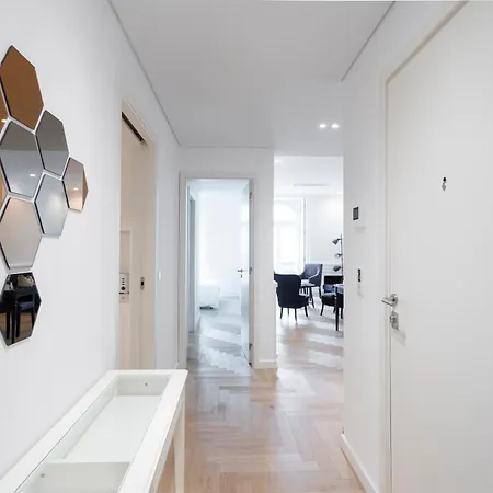 Гостевой дом Boulevard Bedrooms 4*